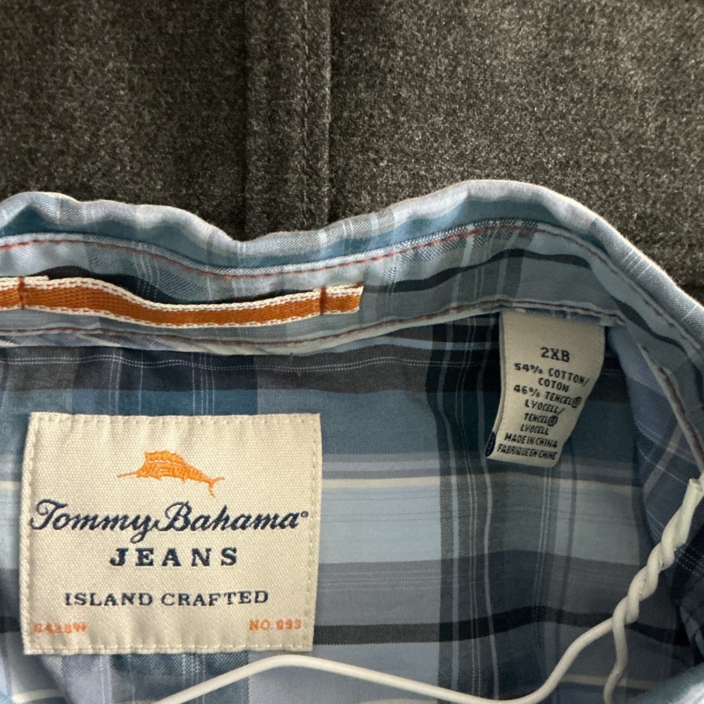 Tommy Bahama Blue and White Plaid Shirt 2xb (big) - Picture 4 of 7